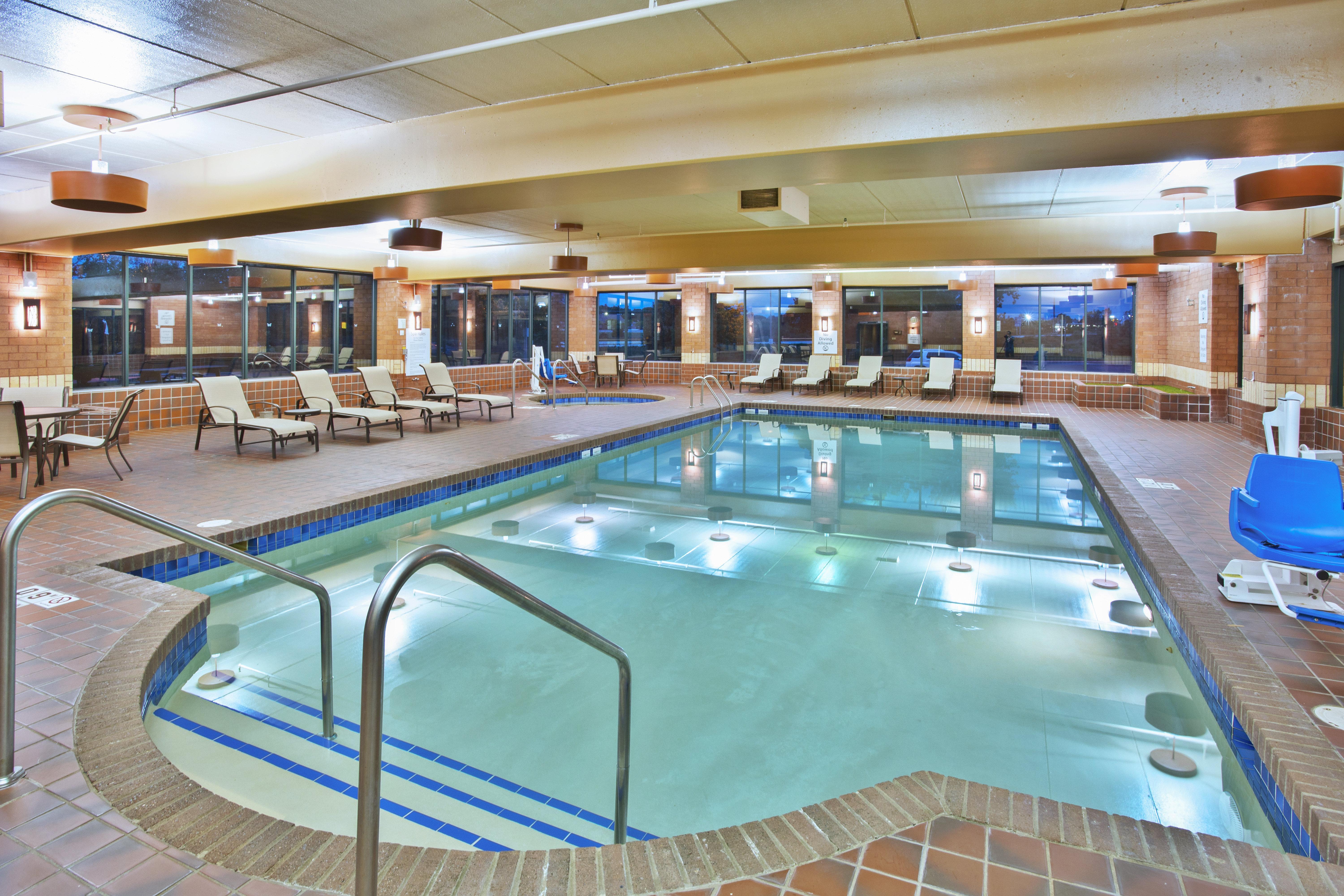 Holiday Inn - Manitowoc Kültér fotó